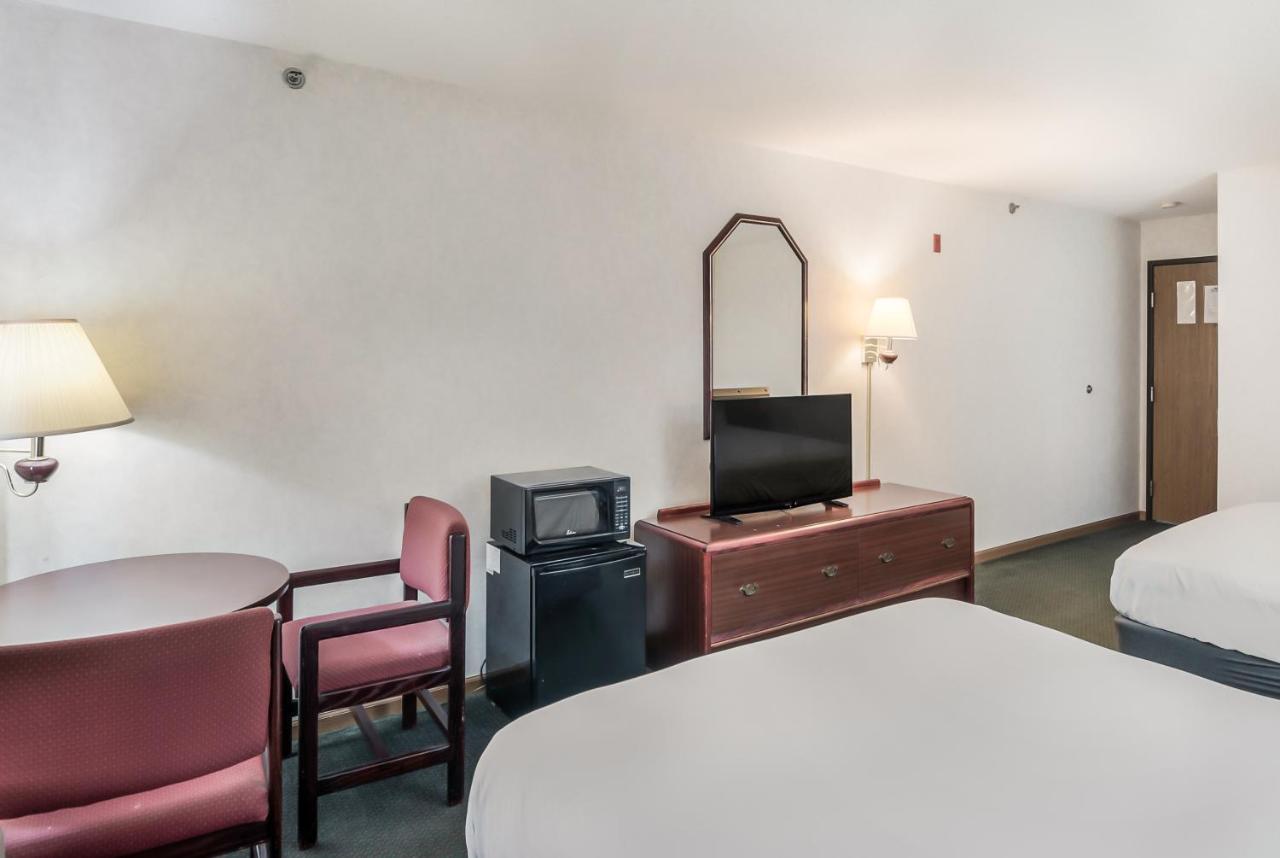 Americas Best Value Inn-Wenona Exteriör bild