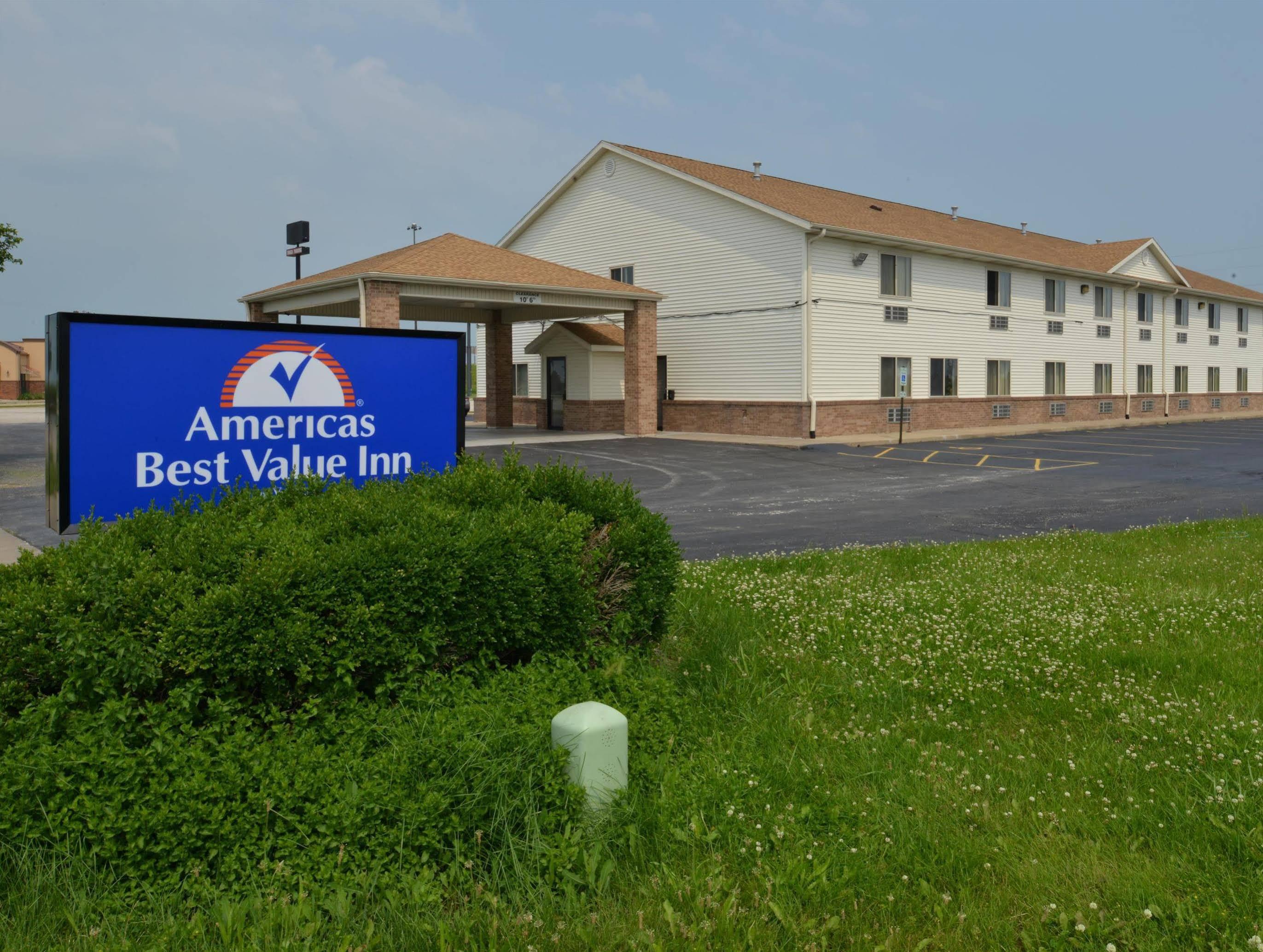 Americas Best Value Inn-Wenona Exteriör bild