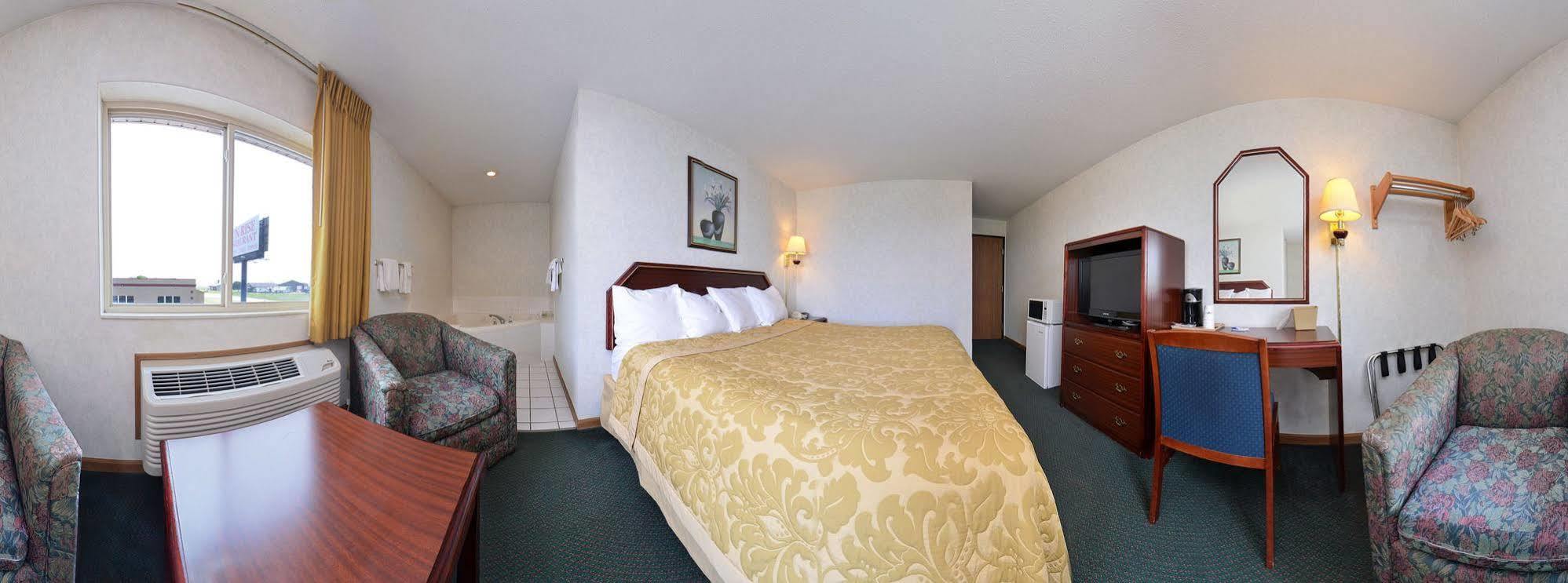 Americas Best Value Inn-Wenona Exteriör bild
